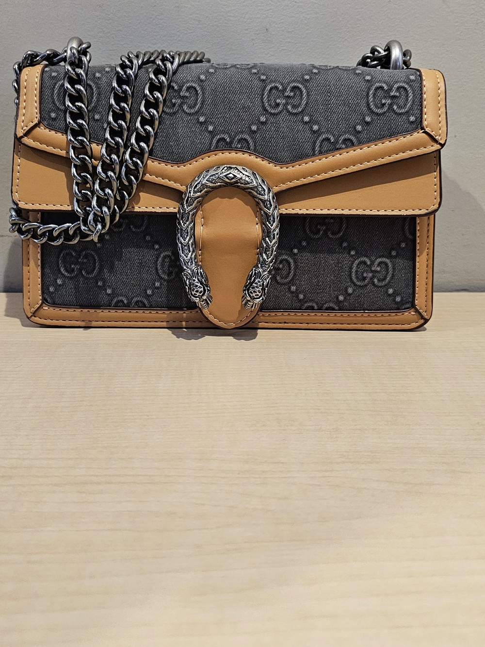 Gucci Dionysus Small Shoulder Bag in Black & Tan